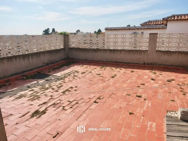 Casa con terreno y cochera en alquiler en Fortuna - foto 4
