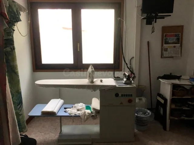 Local de tres niveles en Torrelavega, Cantabria. — 10