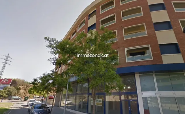 LOCAL 307 M2 EN BRUTO A ESTRENAR — 6