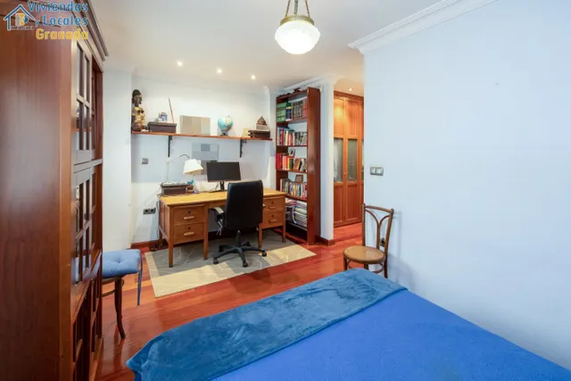 FANTASTICA CASA EN PLAZA DE LOS LOBOS — 44