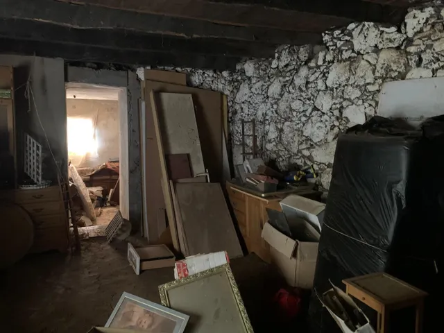 Casa con terreno y muchas posibilidades en El Hoyo del Barrio, El Hierro — 6