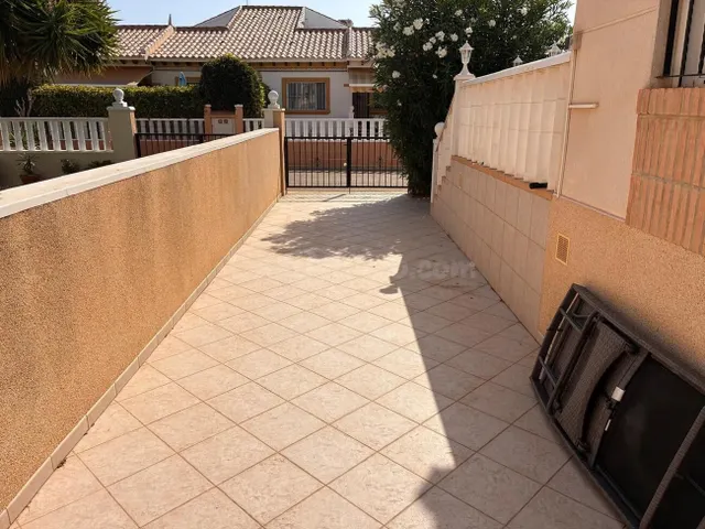 Villa 2 habitaciones 80m² en venta - Lomas de Cabo Roig — 41