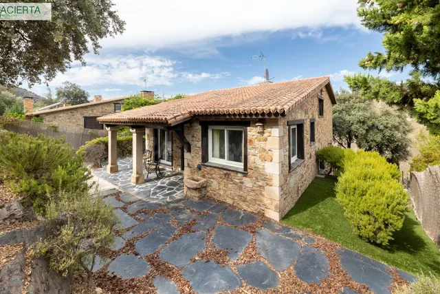 UNA CASA UNICA CON ENCANTO, ESPACIO Y VISTAS EN EL CORAZON D