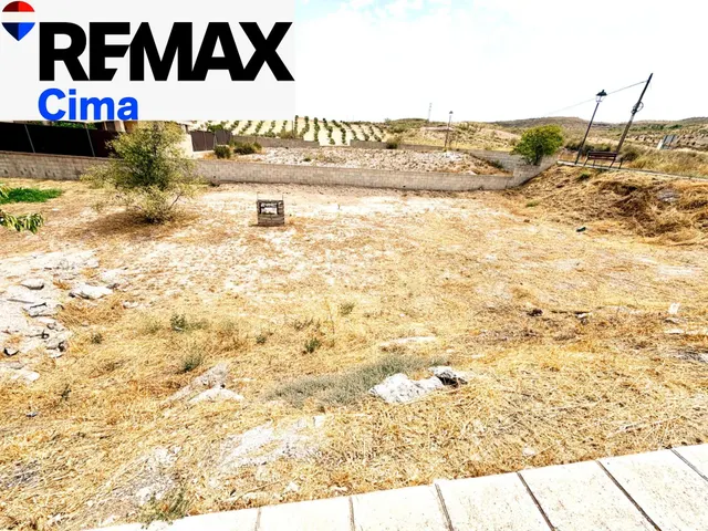 SE VENDE MAGNÍFICO SOLAR EN FREILA (GRANADA) - foto 3