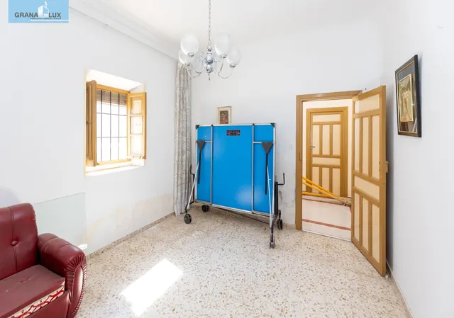 ¡CASA EN UNA SOLA PLANTA, CREA TU VIVIENDA IDEAL EN ALBOLOTE! Casa en una sola planta con patio, garaje y un gran potencial. — 13