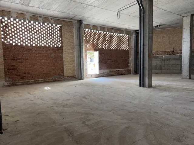 Local comercial 220m² en venta - Marbella — 16