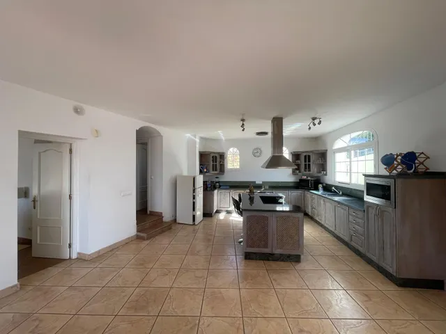 Exclusiva villa en Mijas Golf con vistas a la montaña y piscina privada — 18