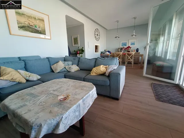 EN VENTA O ALQUILER — 13