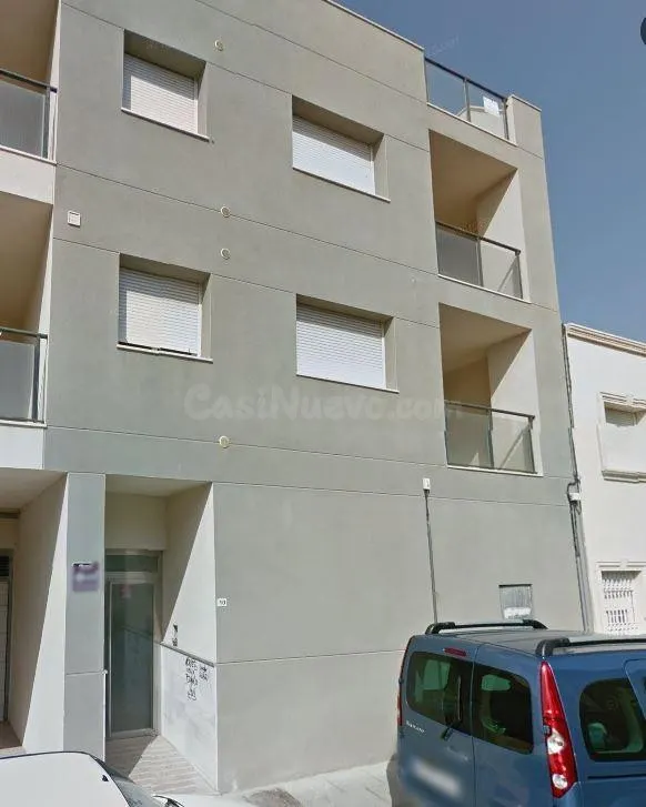 Local comercial en CL LAS MARINAS, 10
