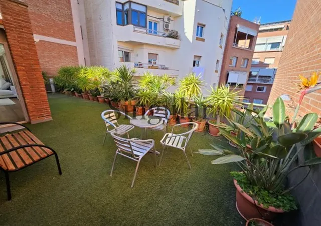 Exclusivo ático de alquiler temporal con terrazas en finca modernista en Sarrià-Pedralbes — 12