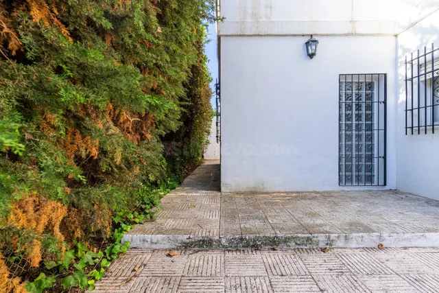 CASA CON AMPLIO JARDÍN EN CANTARRANAS - foto 5