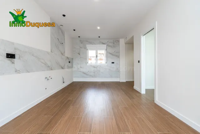 Casa con dimensiones de CHALET en Alfacar, 7 dorm. REFORMA RECIENTE (Sin terminar). — 27