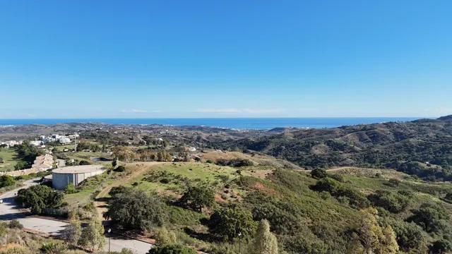 Gran parcela de 11069m2 para diferentes opciones 5 villas/2 espectaculares/1 esplendida mansión — 6