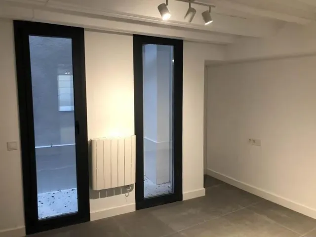 Planta baja a la venta ideal para inversores en El Raval, Barcelona — 20