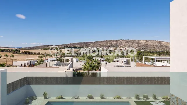 PRECIOSAS VILLAS DE OBRA NUEVA EN LA FINCA GOLF ALGORFA, COS - foto 2