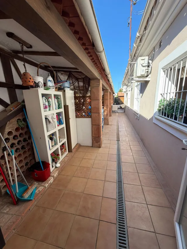 UNIFAMILIAR EN VENTA EN CALLE JUAN GRIS — 22