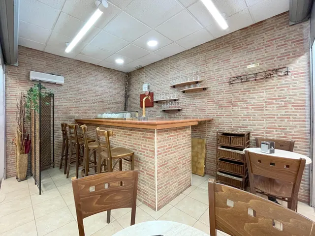 SE VENDE BAR EQUIPADO EN PERFECTO ESTADO EN EL CENTRO COMERC - foto 3