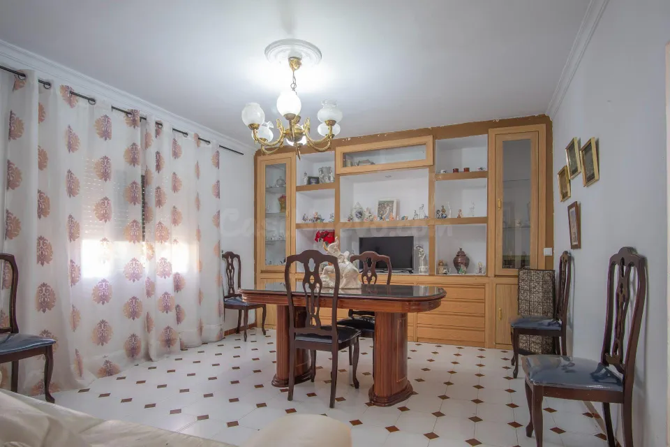 Casa independiente con jardín, patio y azotea en San Fernando