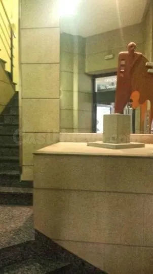 SE ALQUILA OFICINA EN EL CENTRO - foto 3