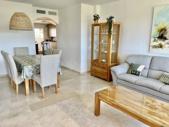 Apartamento 3 habitaciones 100m² en alquiler - Baviera golf - foto 4
