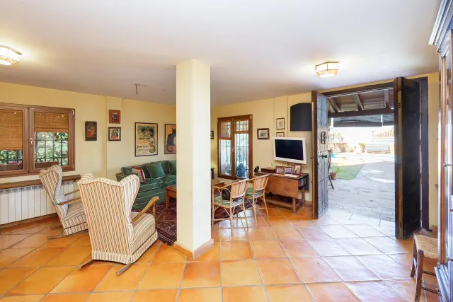 GRAN CASA CON PISCINA EN COLINAS BERMEJAS, MONACHIL — 45