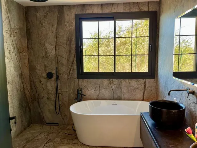 Vendemos una Elegante y Moderna Villa con Impresionantes Vistas al Mar — 11