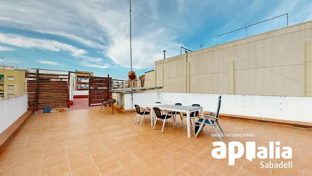 Ático en Venta en Centro de Barberà del Vallés - foto 2