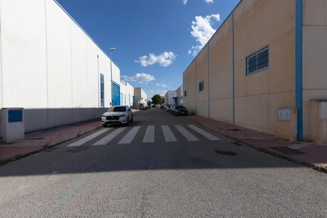 ¡Oportunidad única en Cijuela! Nave industrial lista para empezar a trabajar desde el primer día — 16