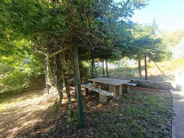 “Pequeña casa, gran encanto: un refugio rural con casi 900 m2 de finca en Esfarrapada” — 8