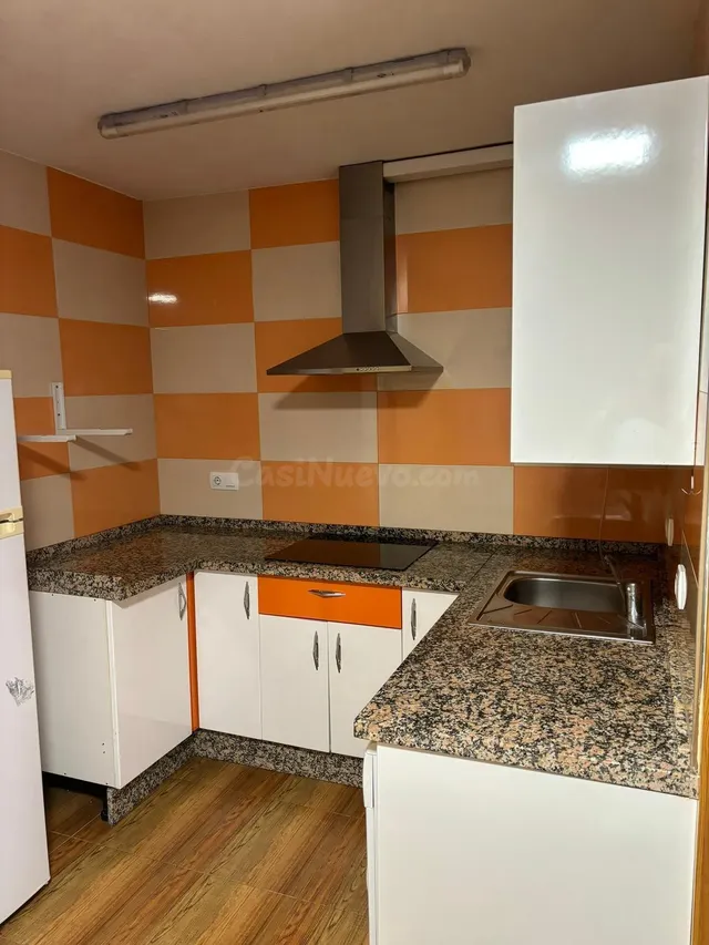 Estudio en Alquiler en el Puerto de la Torre, Málaga — 3
