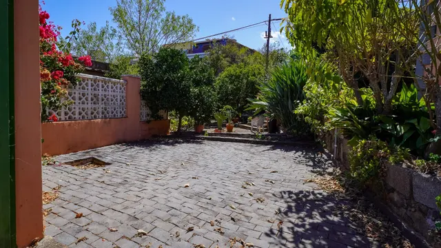 CASA REFORMADA CON AMPLIO TERRENO EN LA SOLANA, SAN MATEO — 14