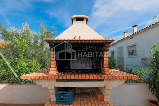 Casa a cuatro vientos en premia de dalt — 15