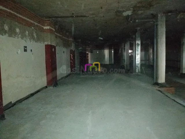 ALQUILER LOCAL COMERCIAL EN BRUTO; ZONA CENTRO!! - foto 4