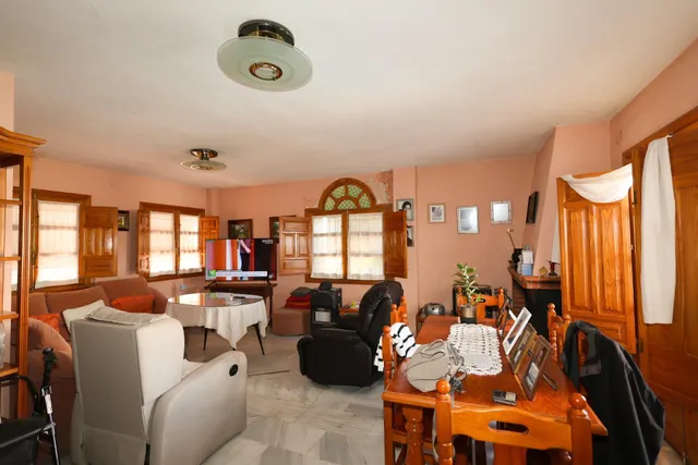 Chalet independiente con piscina en Híjar, Las Gabias — 8