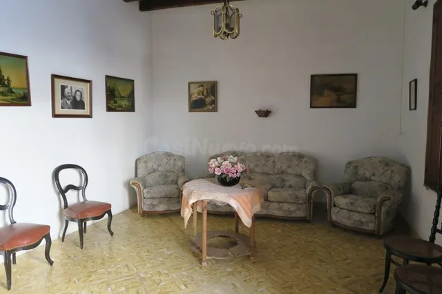 CASA EN CENTRO DEL PUEBLO DE CAMPOS - foto 3