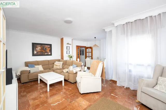 Piso y cochera en venta junto Acera de Darro. — 17