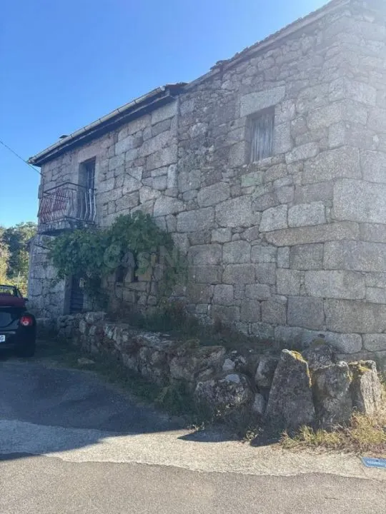 OPORTUNIDAD!!! SE VENDE CASA RURAL EN CENLLE