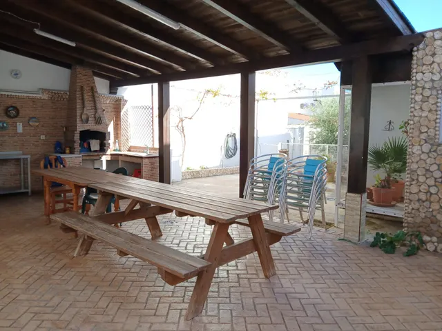 VIVIENDA INDEPENDIENTE CON TERRENO — 31