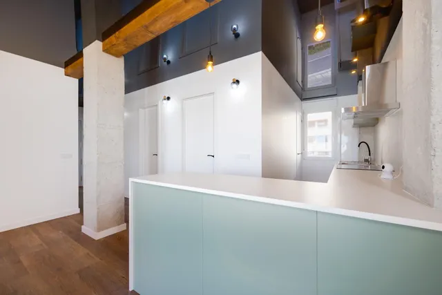 PRECIOSO APARTAMENTO TOTALMENTE REFORMADO CON VISTAS FRONTALES AL MAR — 13