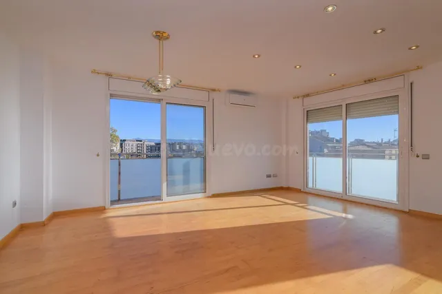 FANTASTICO ÁTICO-DÚPLEX ZONA BASES DE MANRESA - foto 4