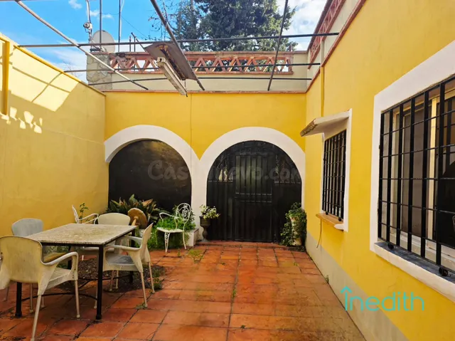 Casa en gran parcela de 6.500 m2 rodeada de tierras rústicas - foto 5