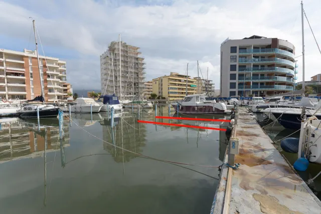 Alquiler amarre de 8x3 m en el PORT TREBOL, Santa Margarita. - foto 4