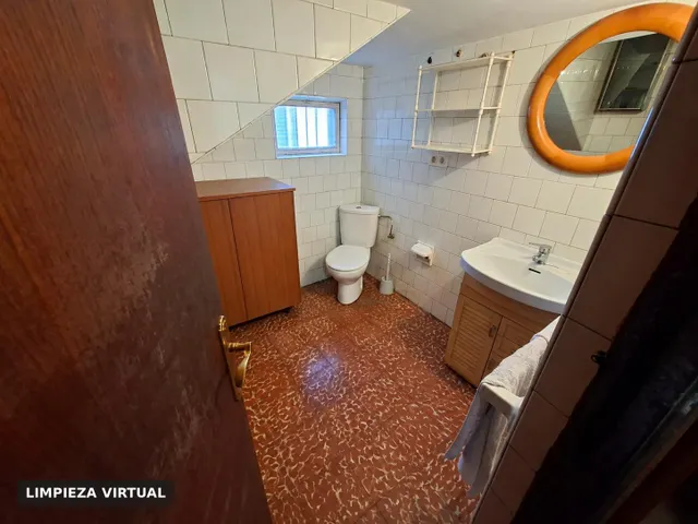 Casa con local comercial, garaje y patio en la gargantada, lieres. ¡vivienda y negocio en un mismo inmueble! — 15