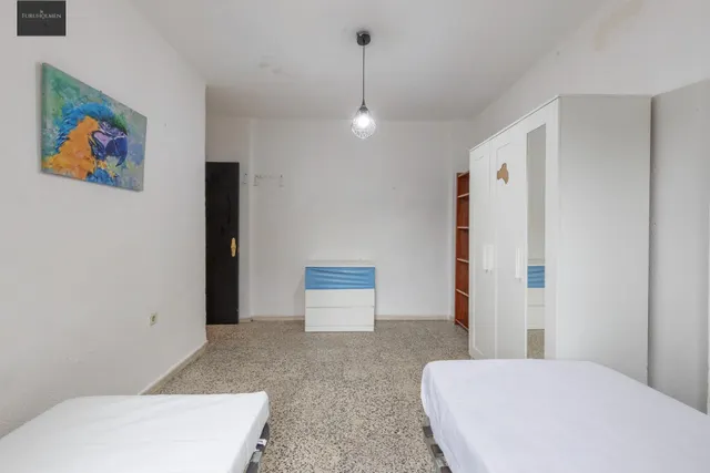 PISO DE 4 DORMITORIOS EN CAMINO DE RONDA — 12