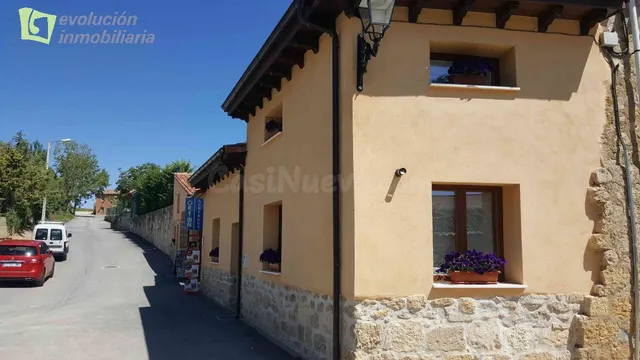 Venta Albergue + vivienda en Castrojeriz Burgos - foto 4