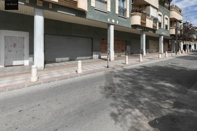 Oportunidad en Atarfe, local de origen de 222m2 — 3