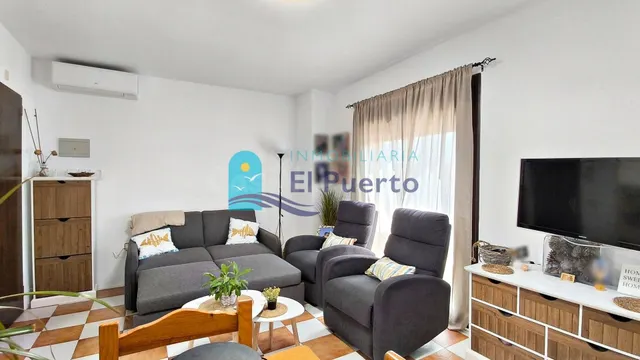 APARTAMENTO SEMIREFORMADO CON PISCINA Y PARKING EN BAHÍA – R - foto 5