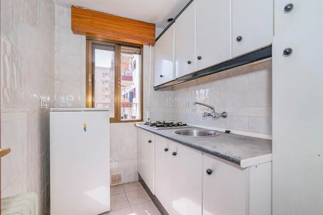 Amplio Chalet en Zaidín, Granada - Oportunidad de Inversión — 29