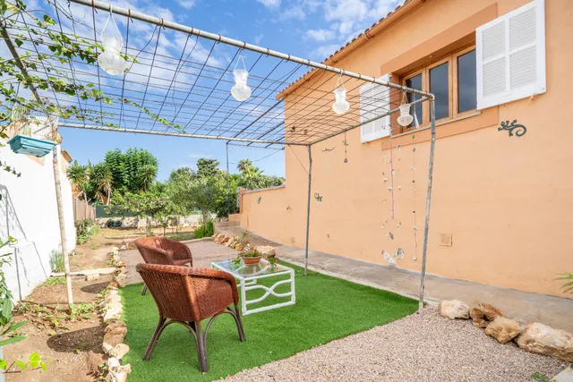 Chalet con amplio jardín y posibilidad de doble vivienda — 29