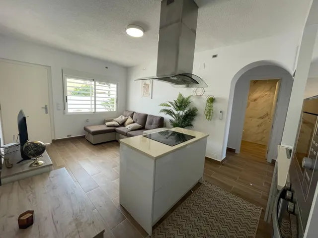 Bonito Bungalow Planta Baja con Piscina Privada — 6